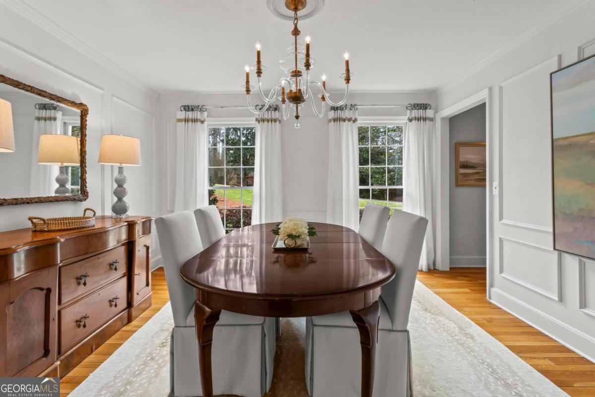 4061 River Cliff Chase