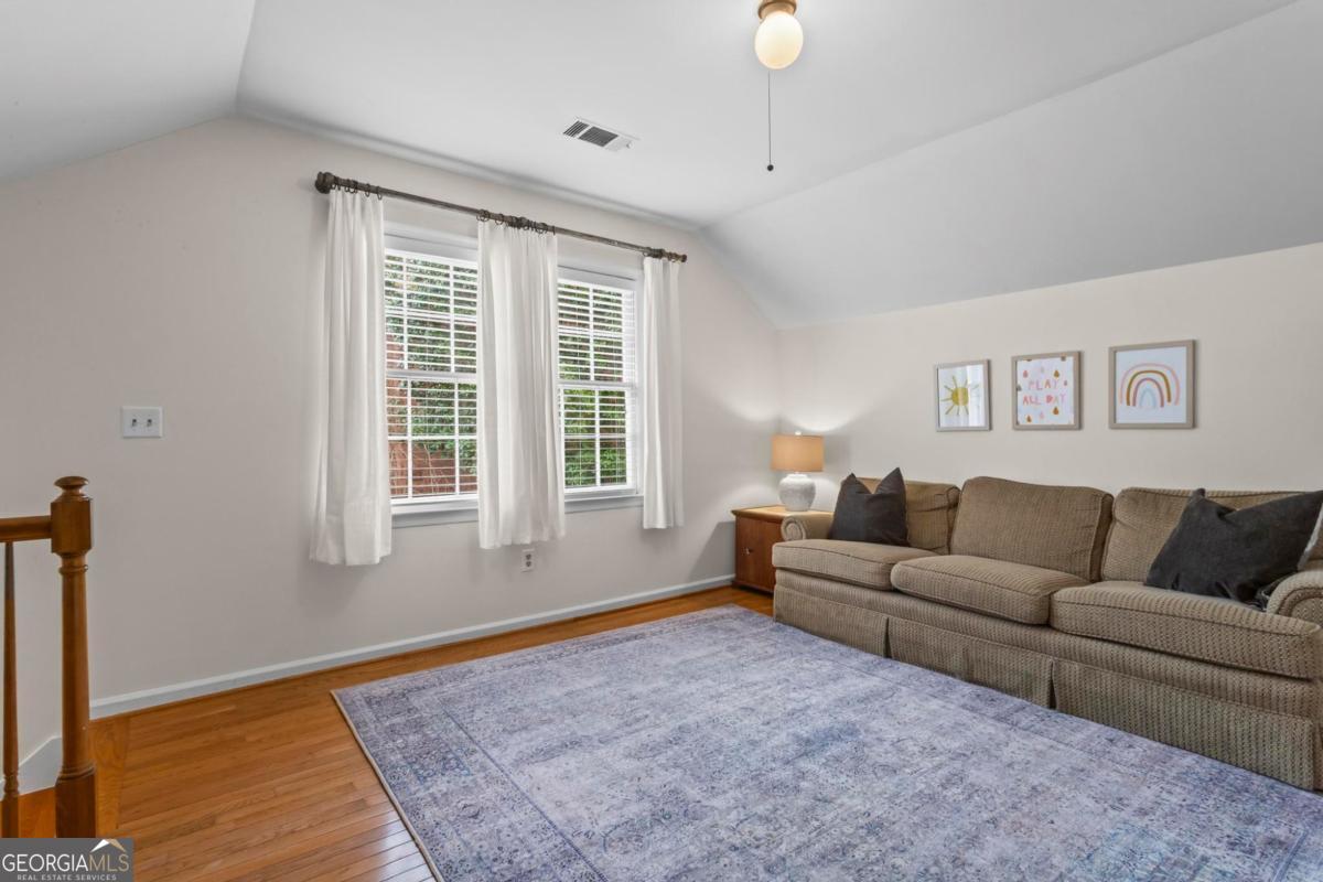 4061 River Cliff Chase