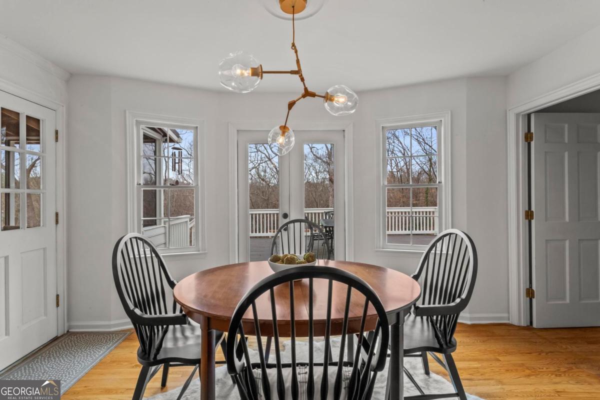 4061 River Cliff Chase