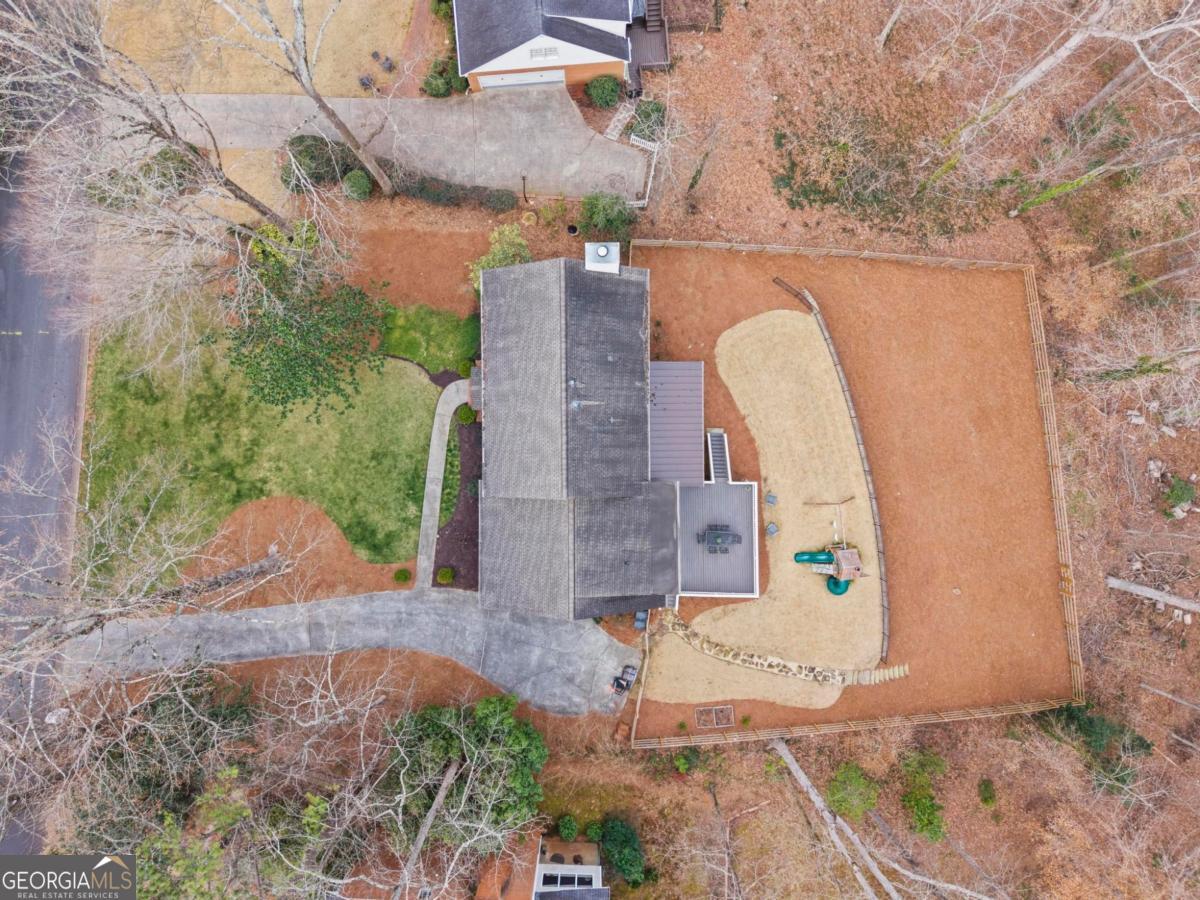 4061 River Cliff Chase