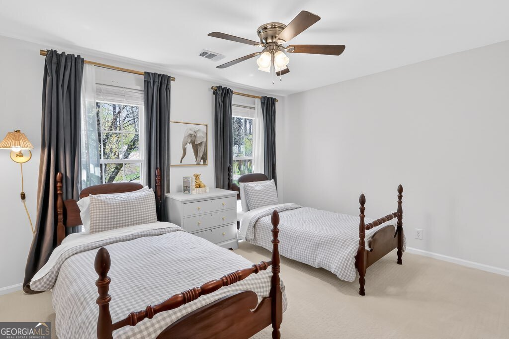 384 Lamplighter Lane SE