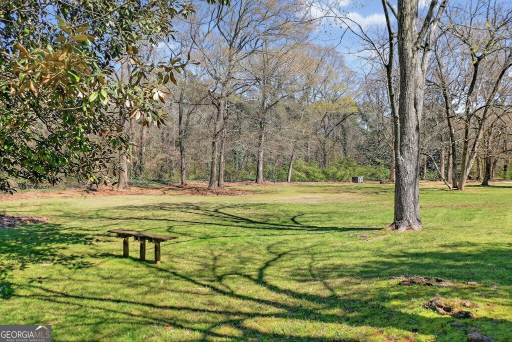 384 Lamplighter Lane SE