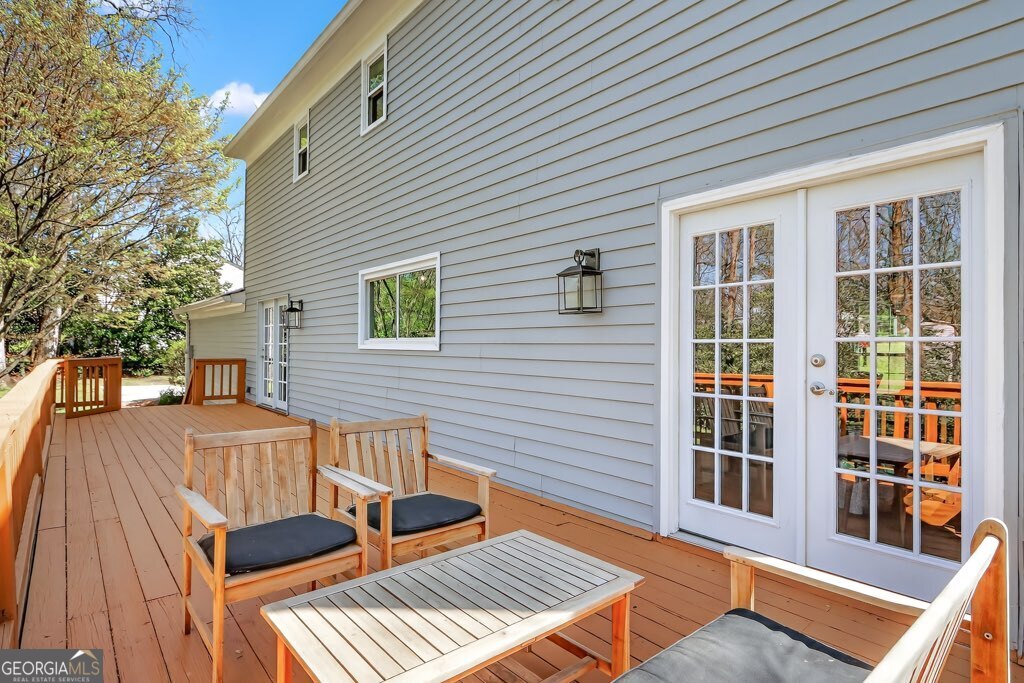 384 Lamplighter Lane SE