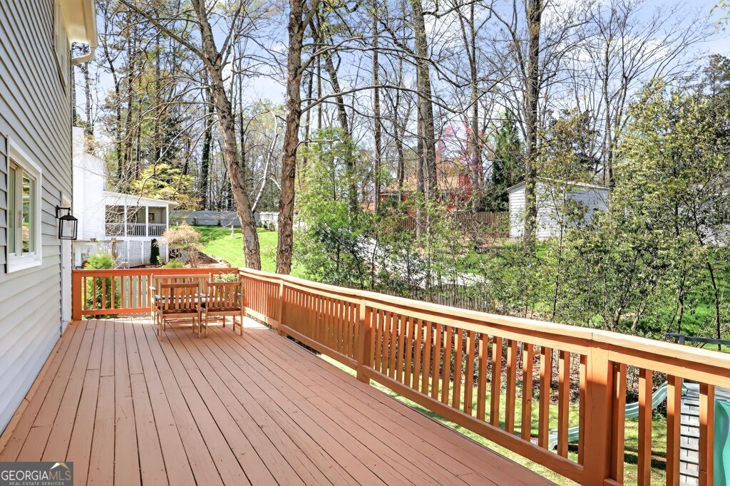 384 Lamplighter Lane SE