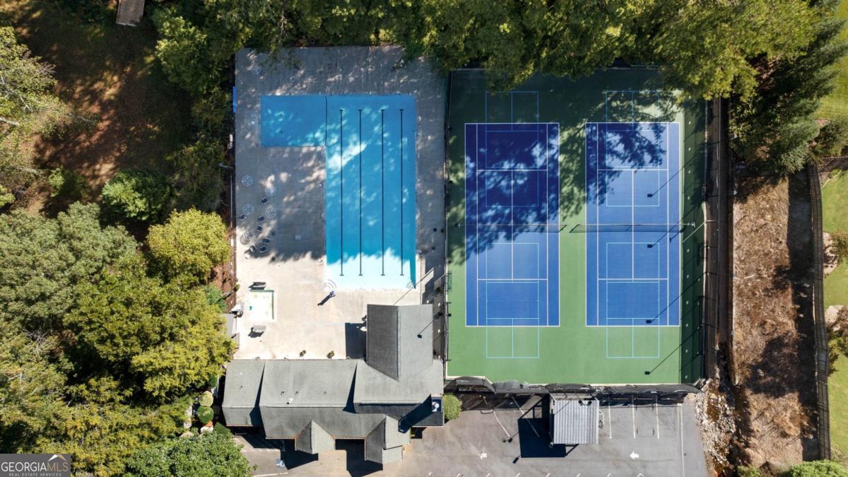 384 Lamplighter Lane SE