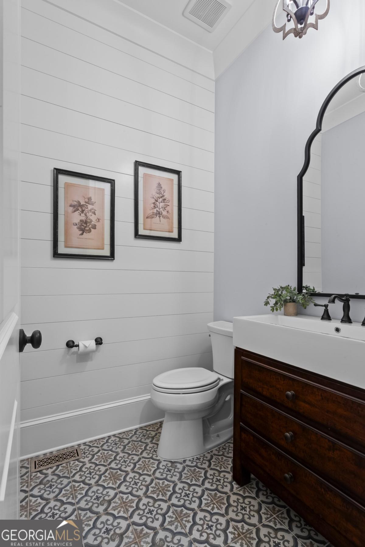 590 Ridgewater Drive