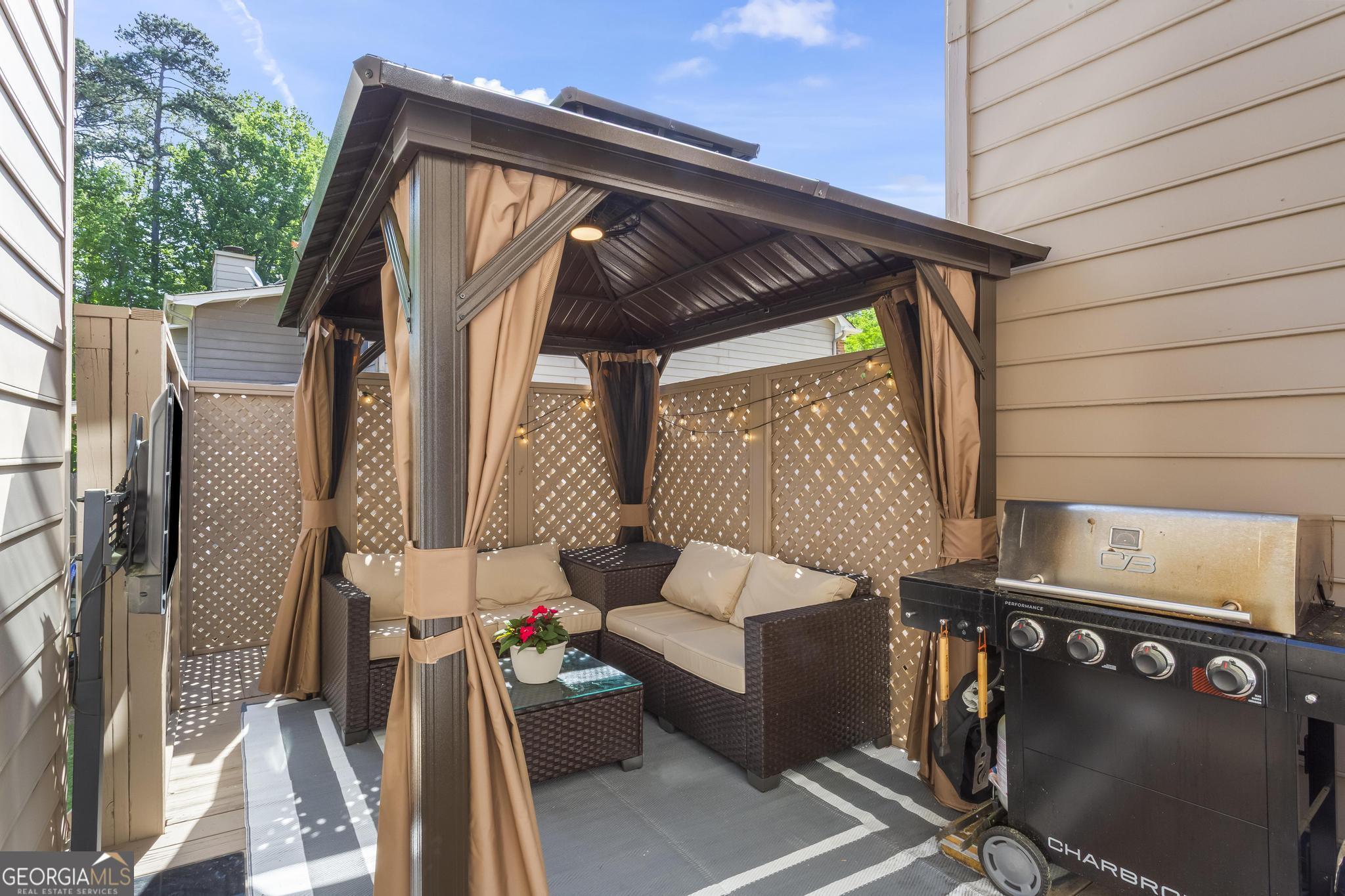 4051 Elm Street