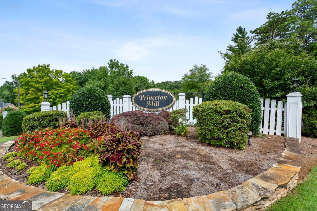 721 Slater Mill Court NE