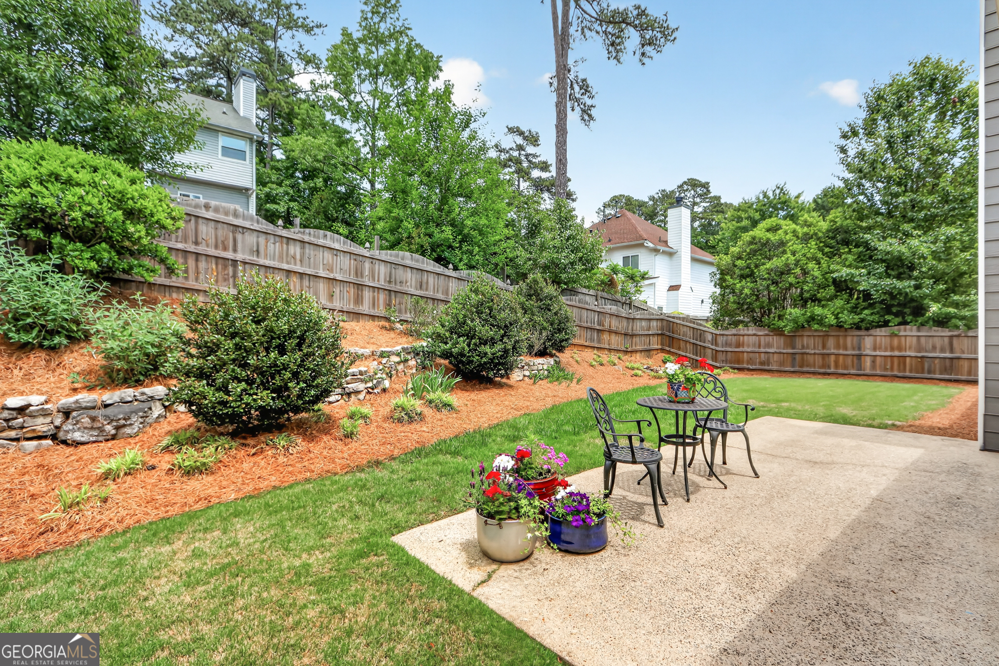 215 Tanners Court