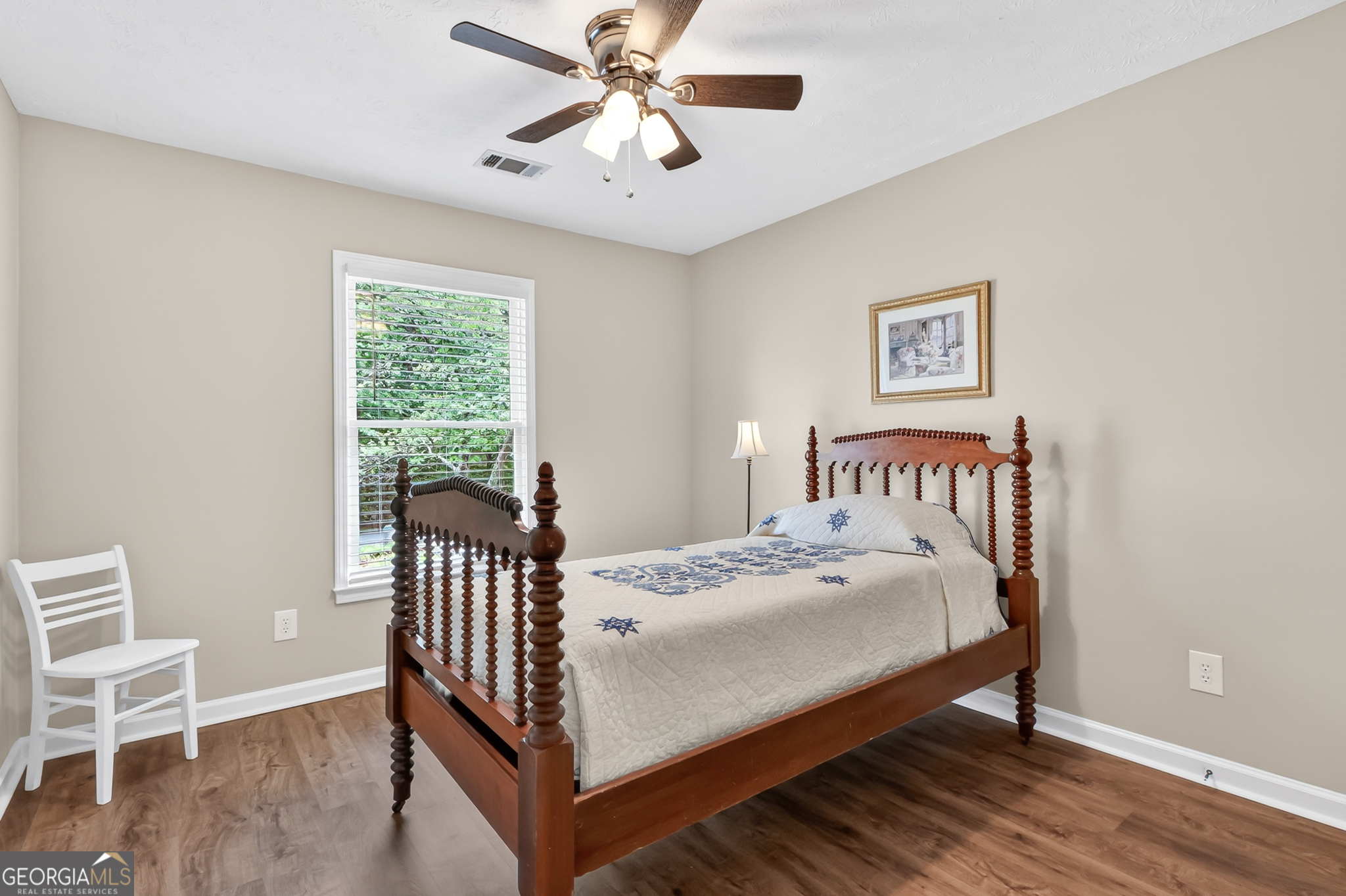 215 Tanners Court