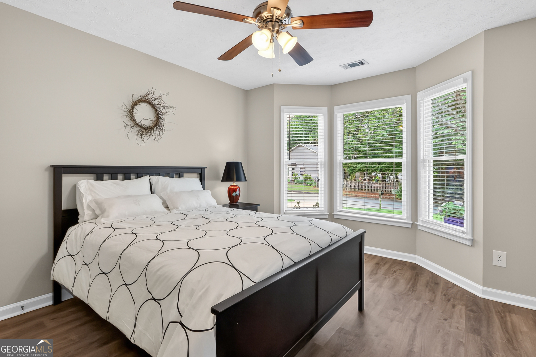 215 Tanners Court