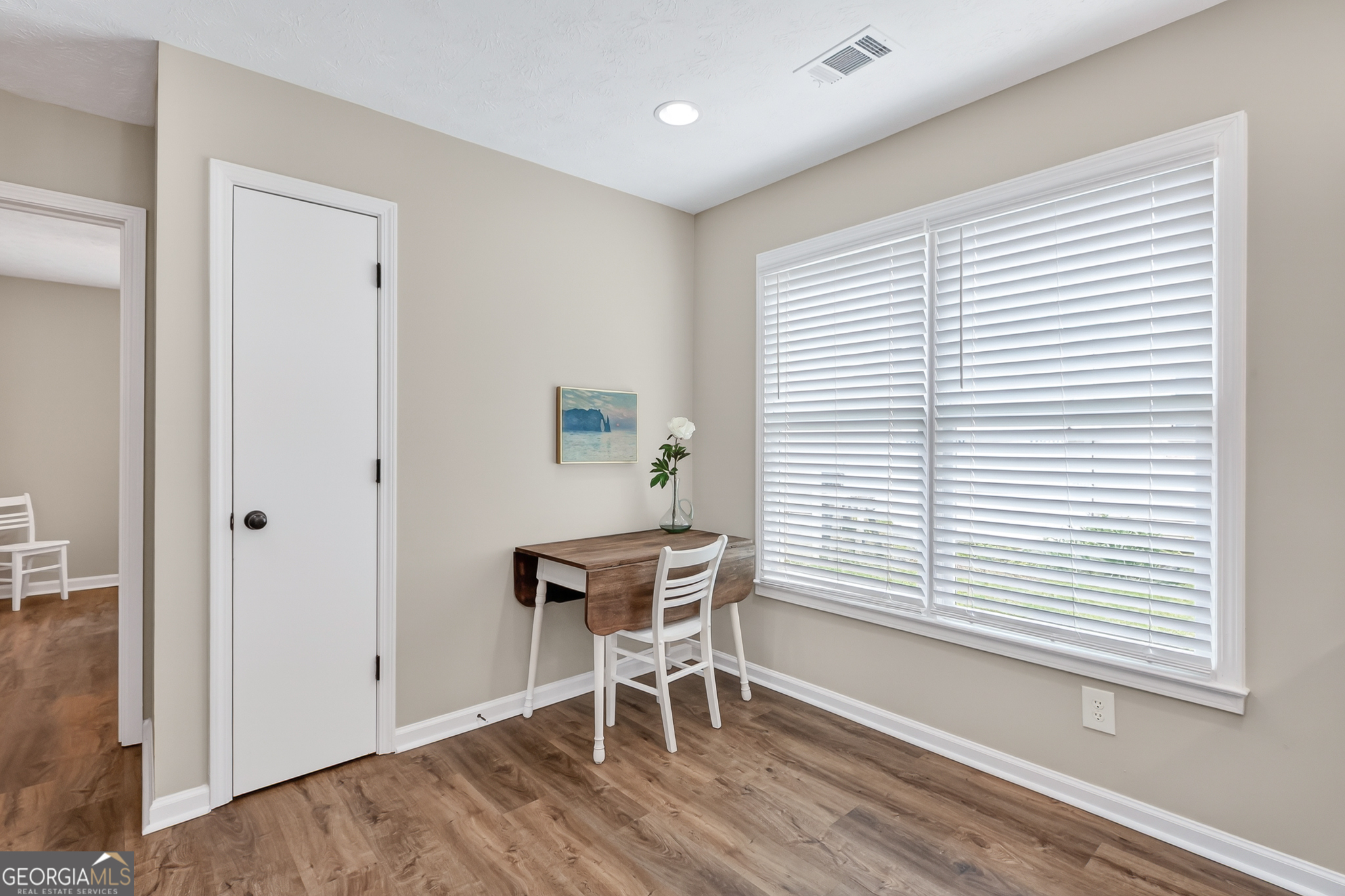 215 Tanners Court