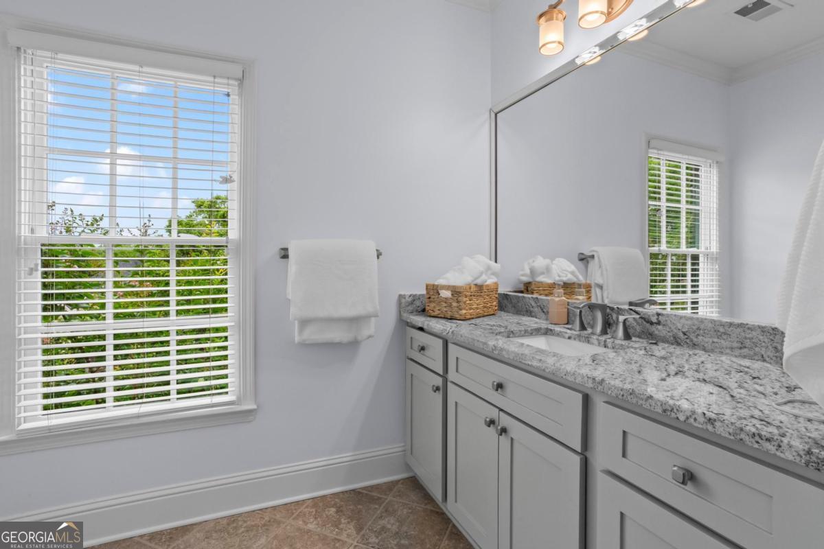 3755 Riverly Trace