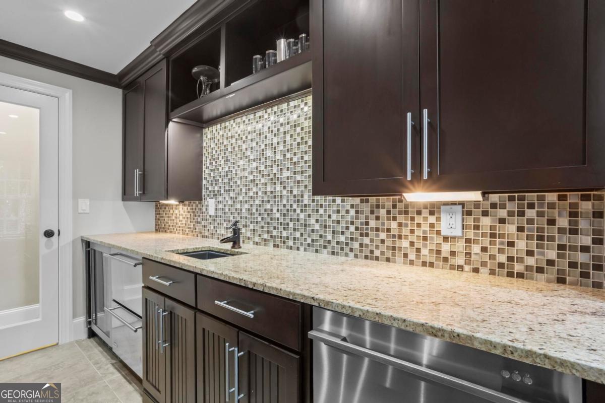 3755 Riverly Trace