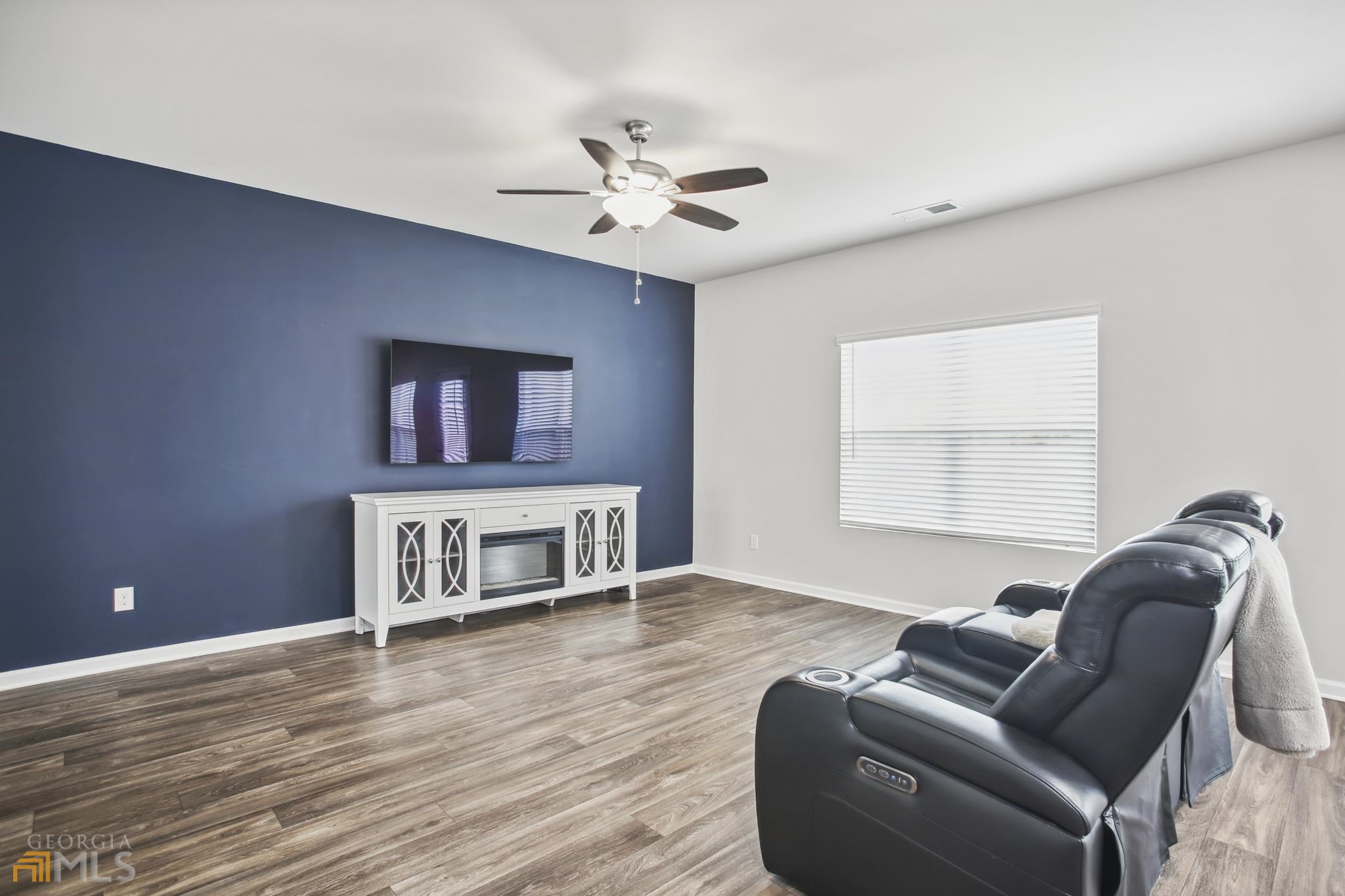 325 Winston Circle