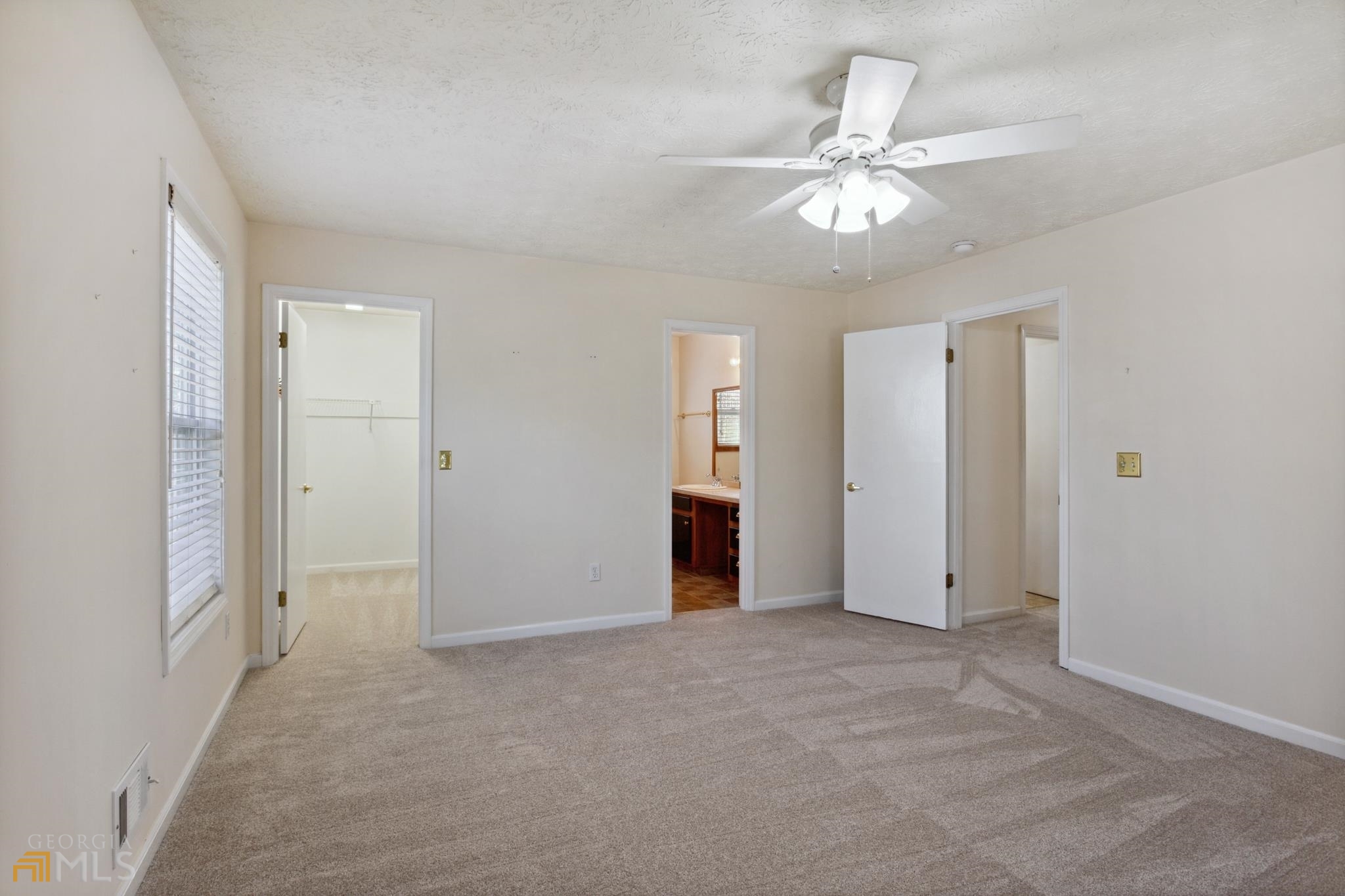 2740 Timberline Road