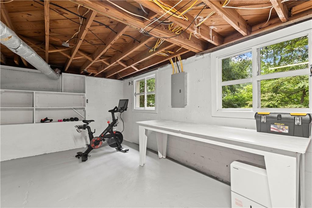 1014 Valley Drive