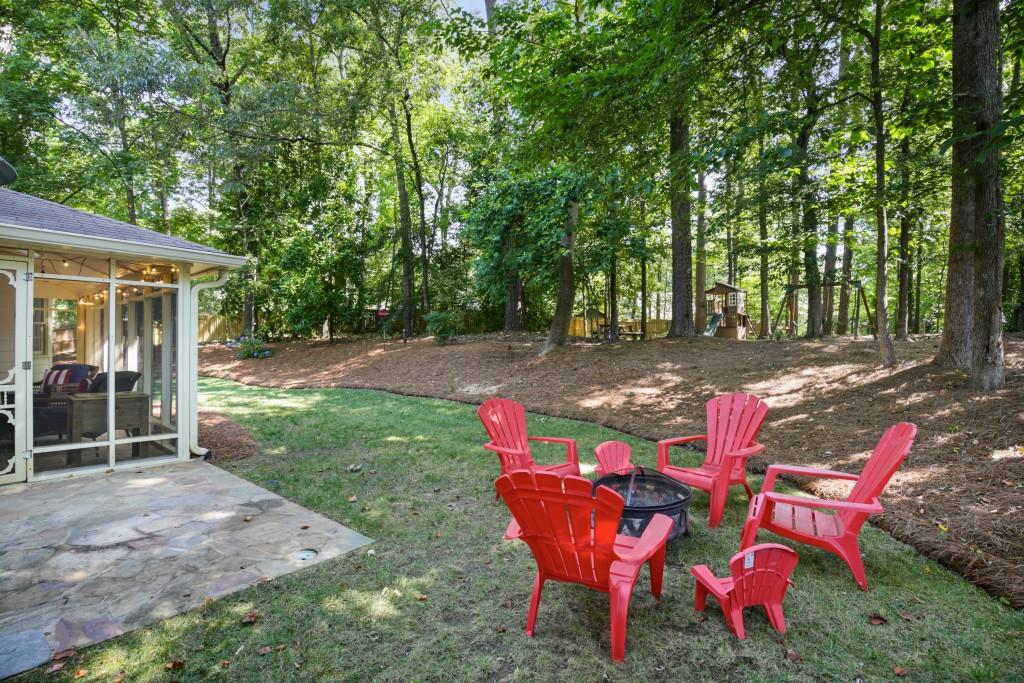 300 Somerset Lane SE