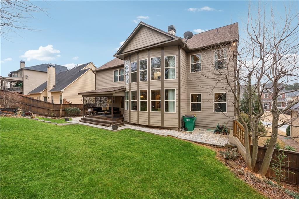 114 Lakestone Parkway