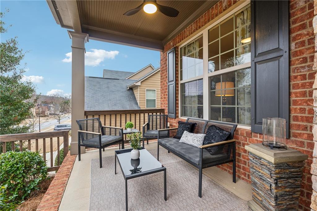 114 Lakestone Parkway