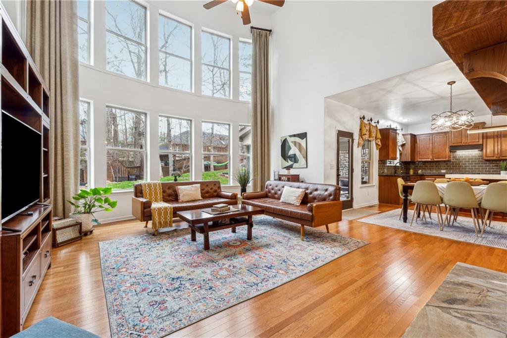 114 Lakestone Parkway