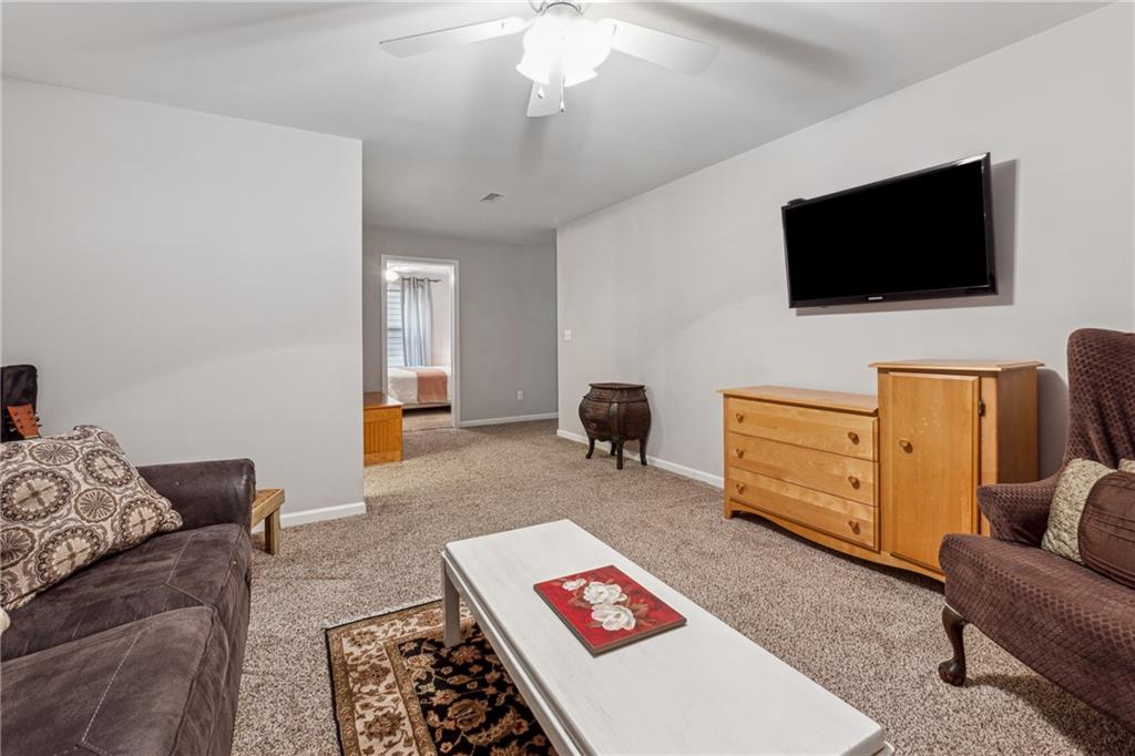 114 Lakestone Parkway