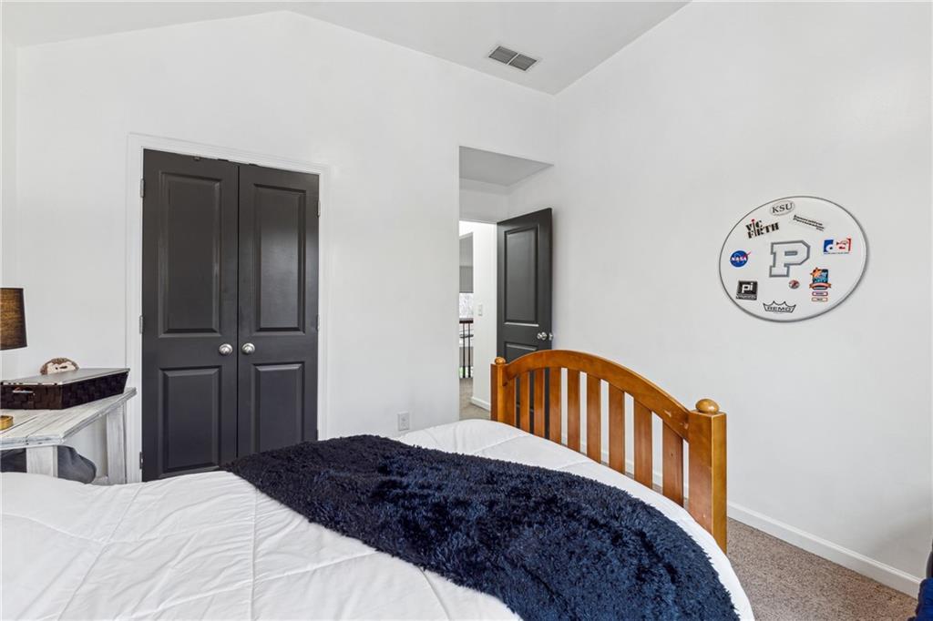 114 Lakestone Parkway