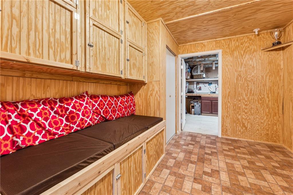114 Lakestone Parkway