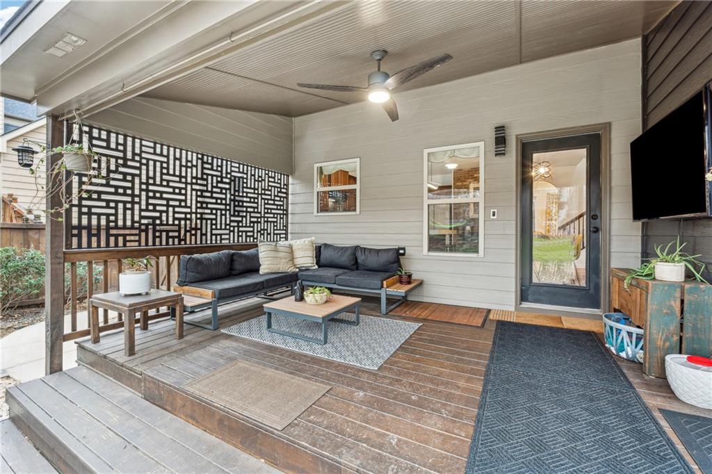 114 Lakestone Parkway