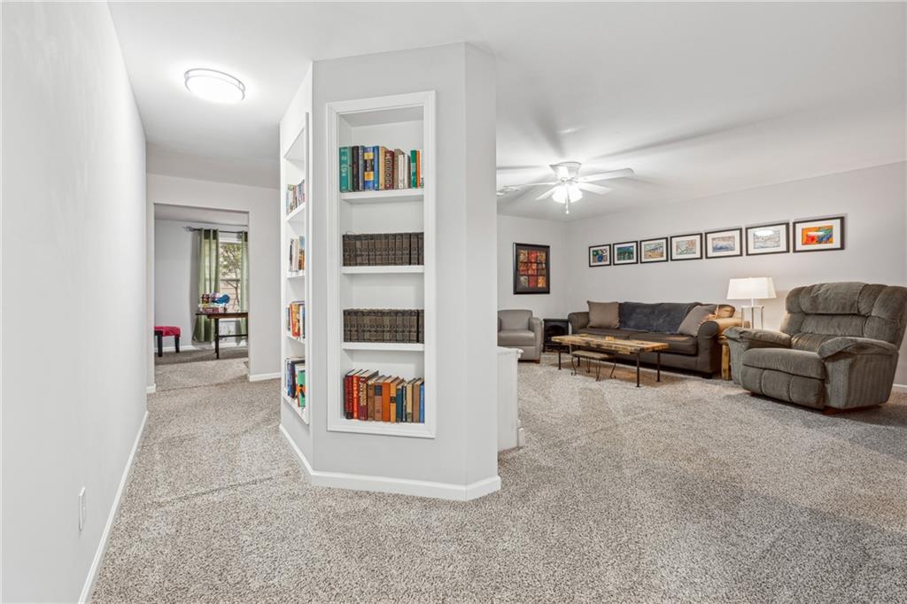 114 Lakestone Parkway