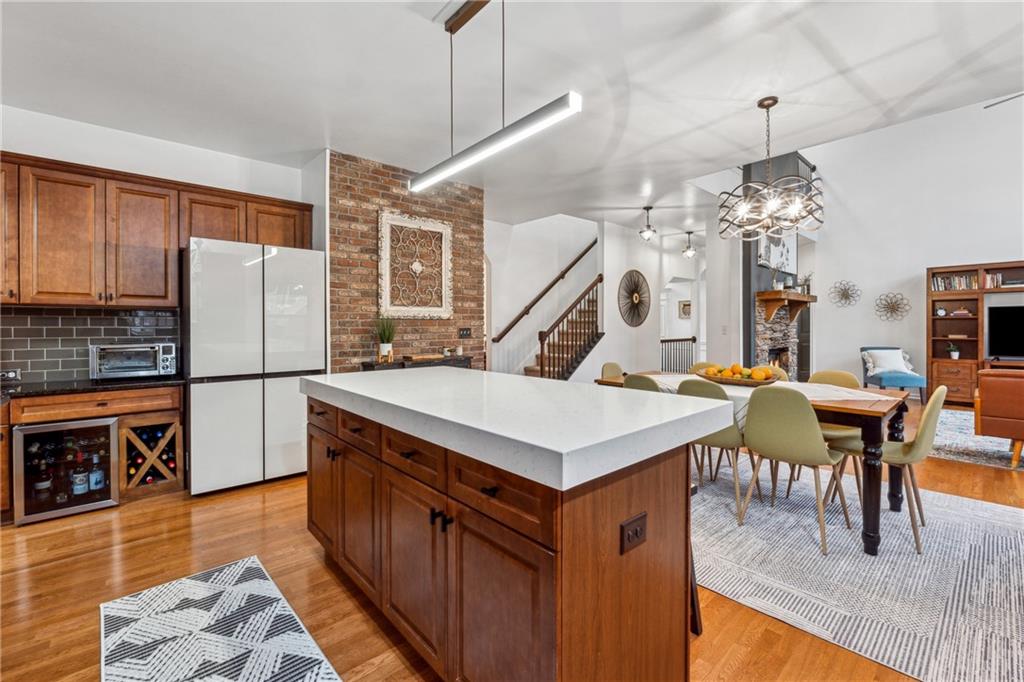 114 Lakestone Parkway