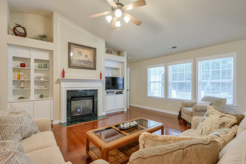 5185 Centennial Creek View NW