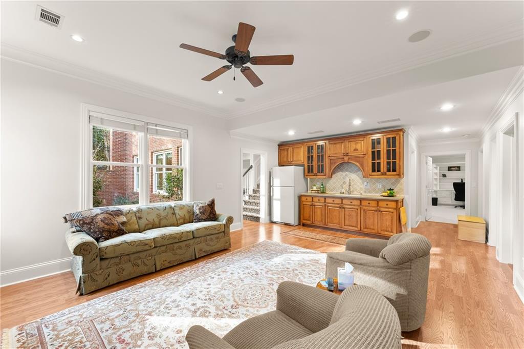 4540 Blackland Drive