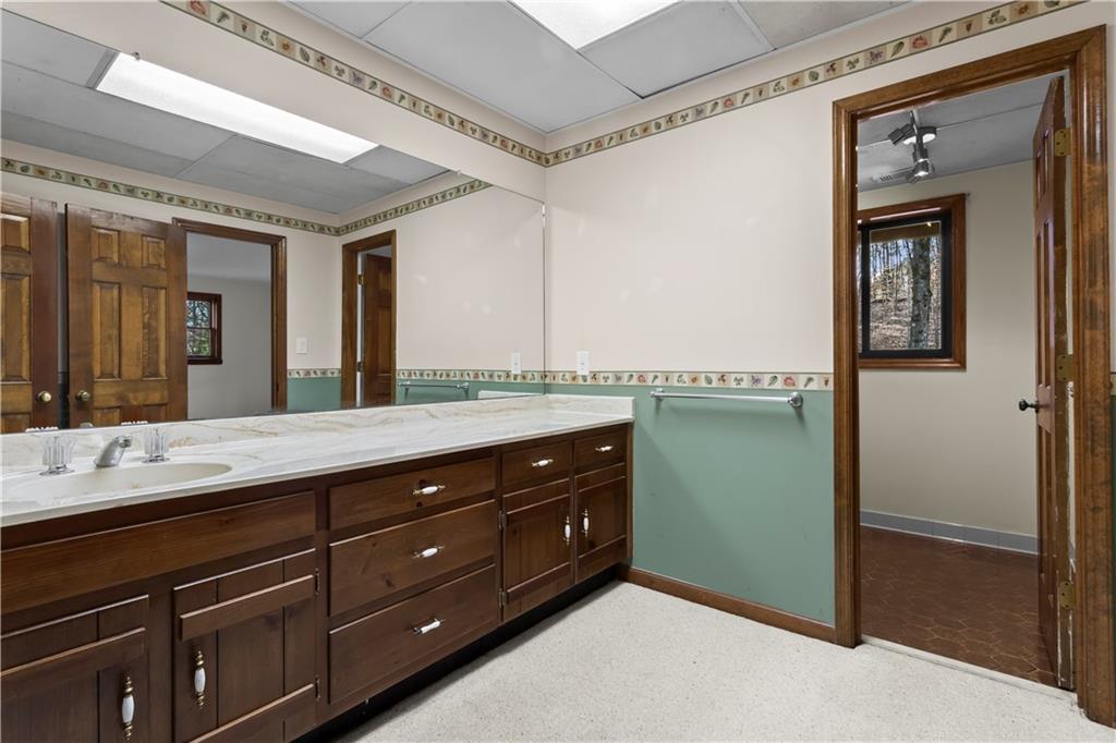 4069 Howell Ferry Road