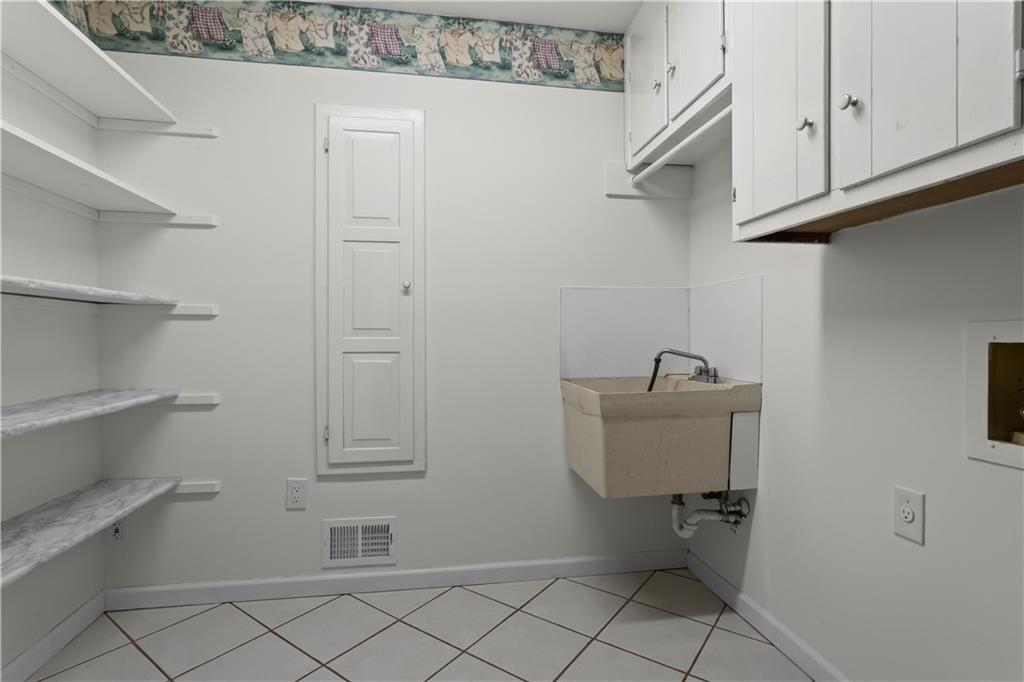 4069 Howell Ferry Road