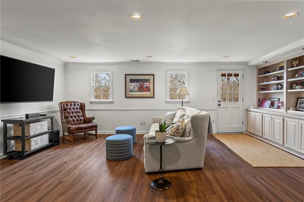 4061 River Cliff Chase