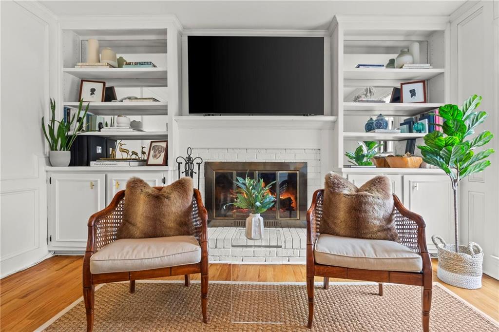 4061 River Cliff Chase