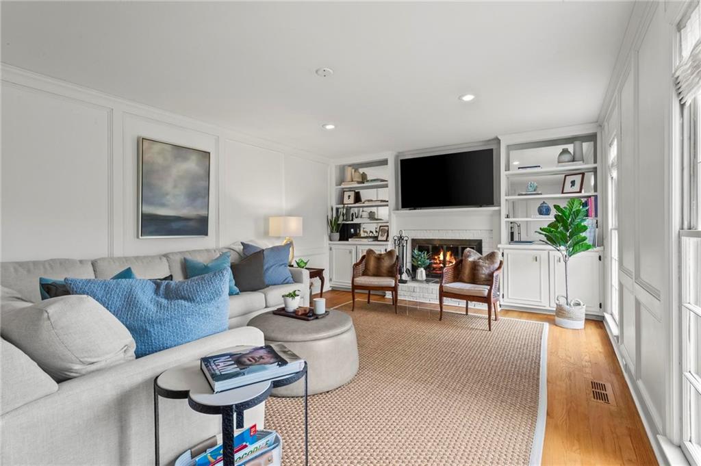 4061 River Cliff Chase