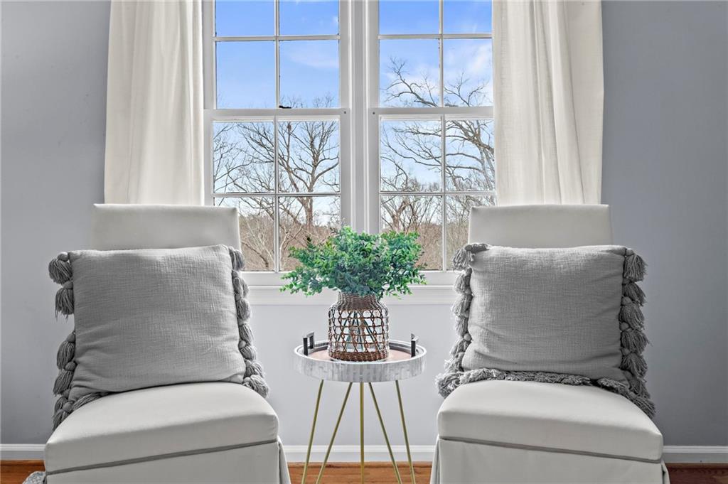 4061 River Cliff Chase