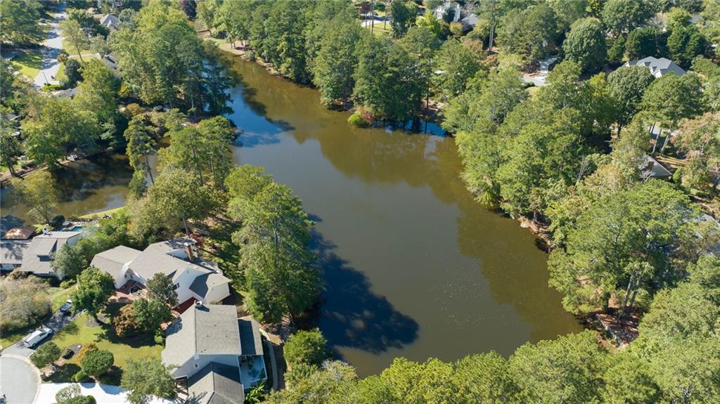 384 Lamplighter Lane SE