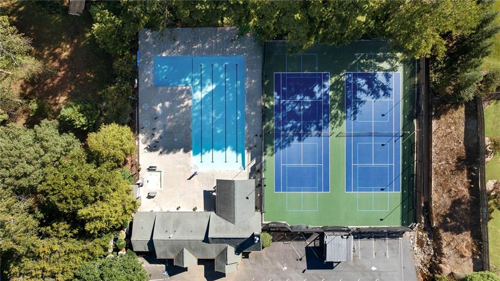 384 Lamplighter Lane SE