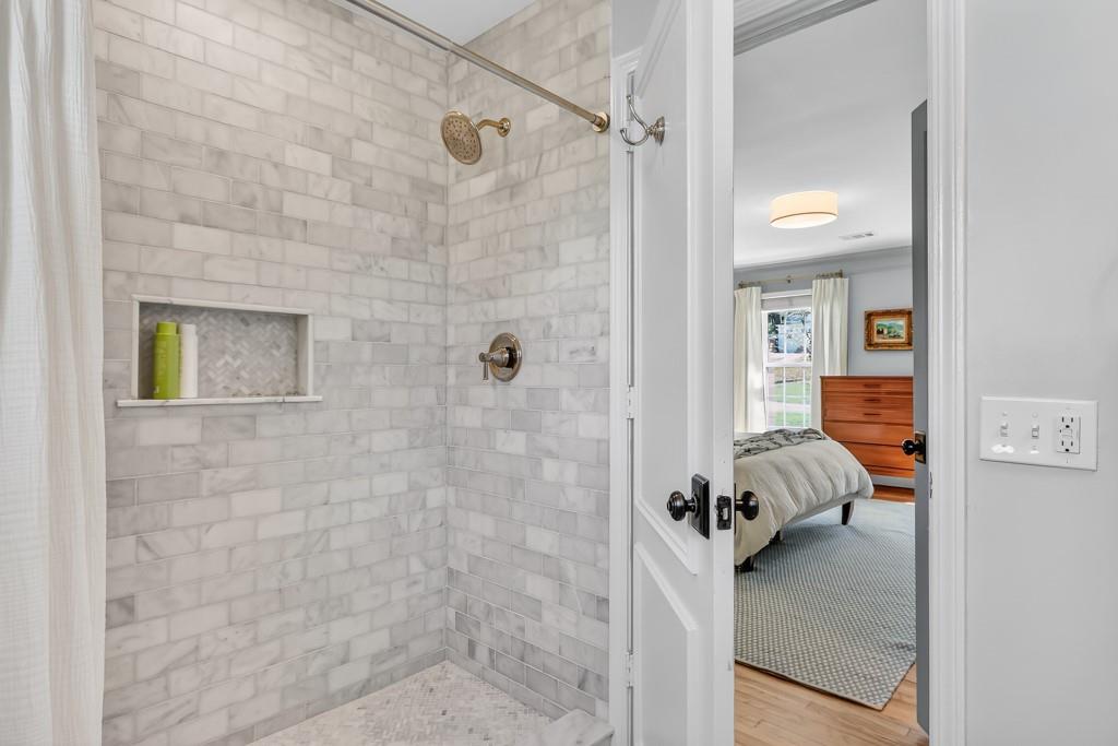 384 Lamplighter Lane SE