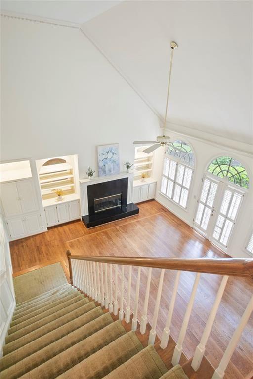 302 Barclay Place