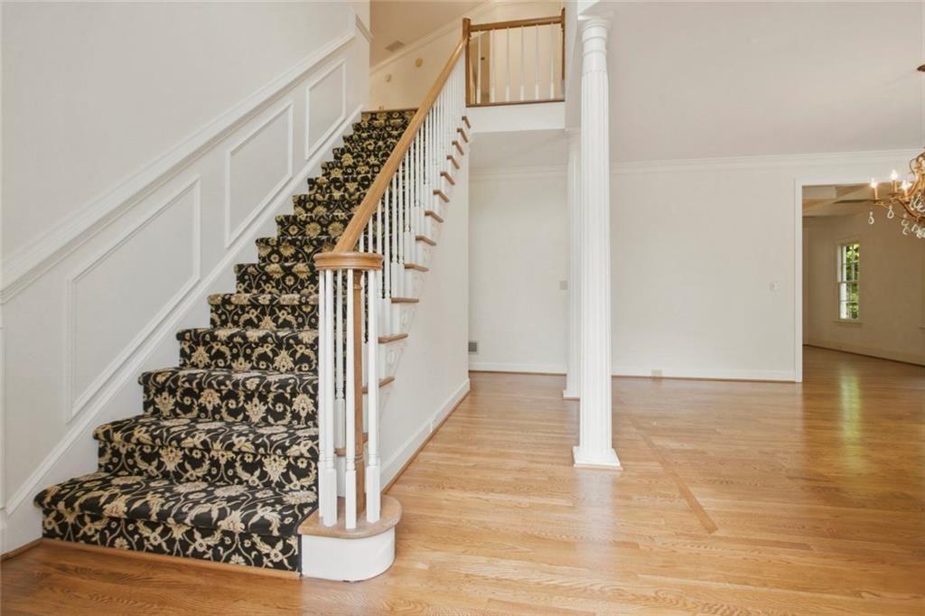 302 Barclay Place