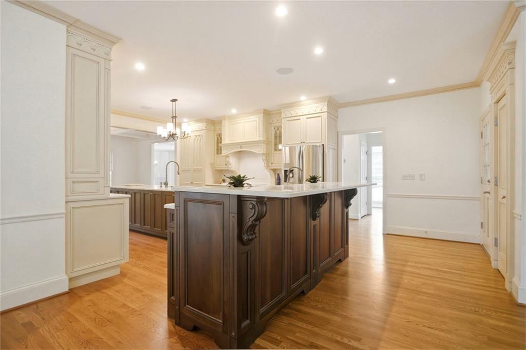 302 Barclay Place