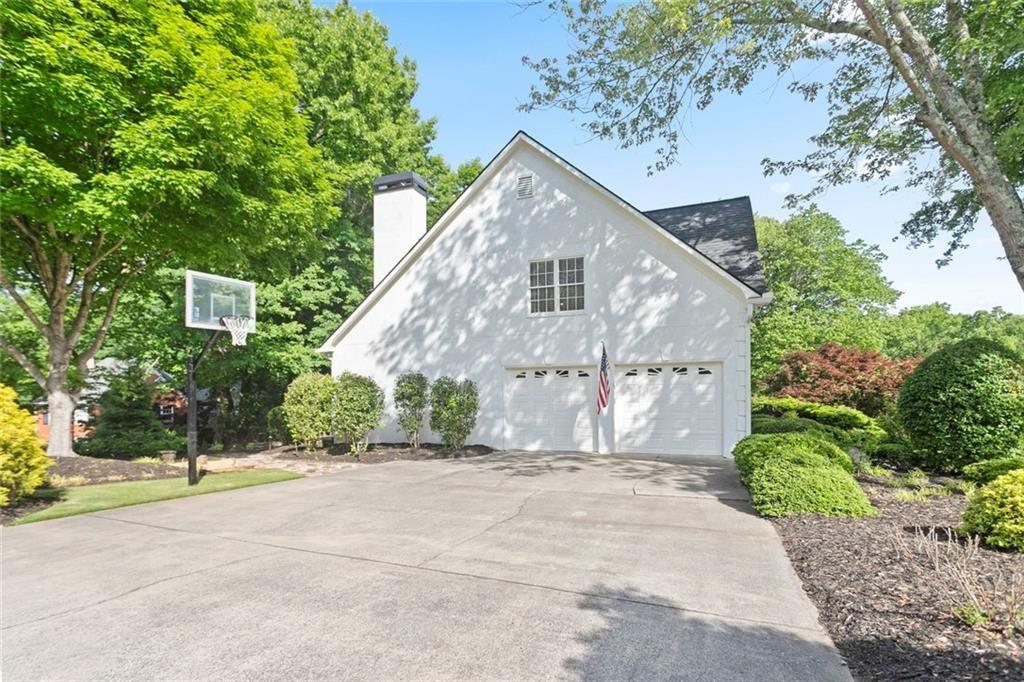 302 Barclay Place