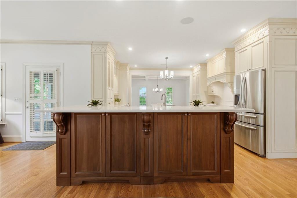 302 Barclay Place