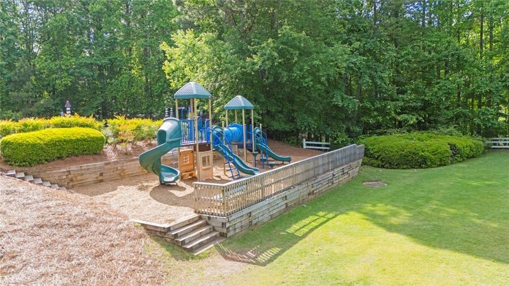302 Barclay Place