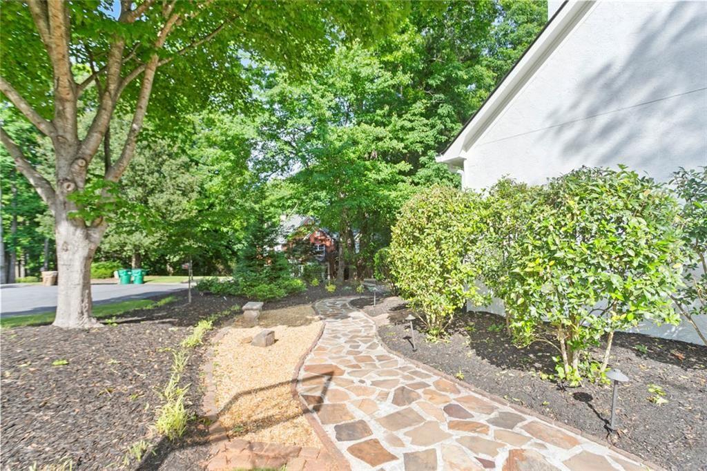 302 Barclay Place