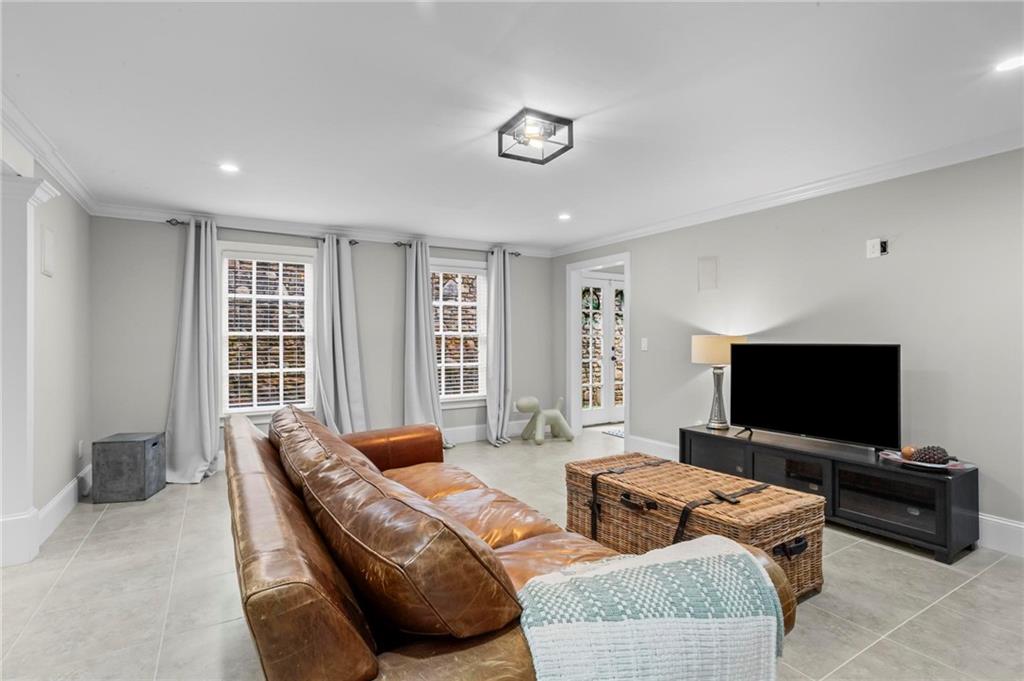 3755 Riverly Trace